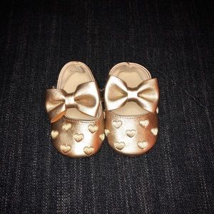 Gold Metallic Mary Jane Infant Shoes (Gold)